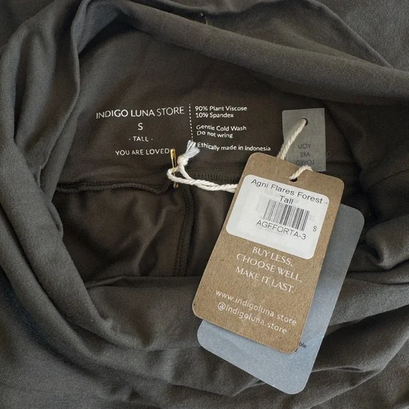 NWT Indigo Luna Agni Flares Tall Size Small Women’s Yoga Pants - Picture 5 of 6